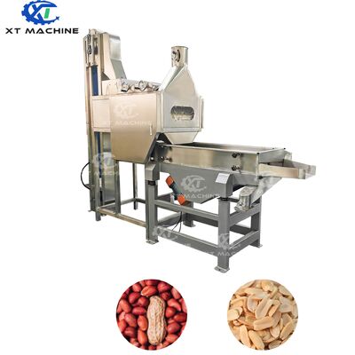 1000 kg/h Pojemność Split Peanut Blanching Machine z 98-99% szybkością łuszczenia i regulowanymi gumowymi pasami